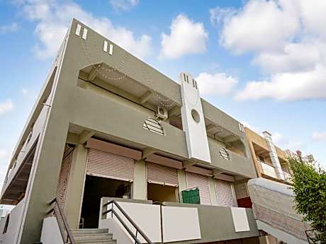 Collection O Swara Residency