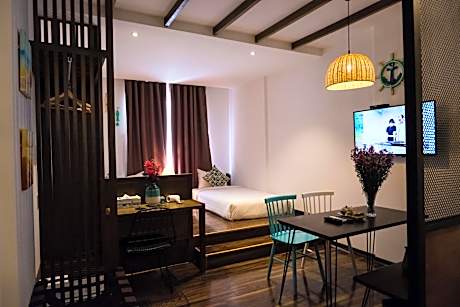 Standard Triple Studio