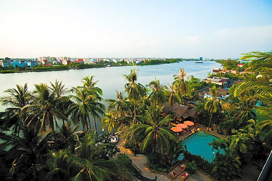 Saigon Domaine Luxury Residences