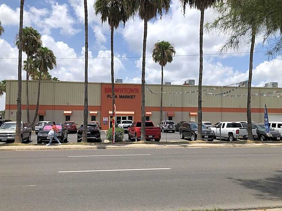 University Inn & Suites Brownsville