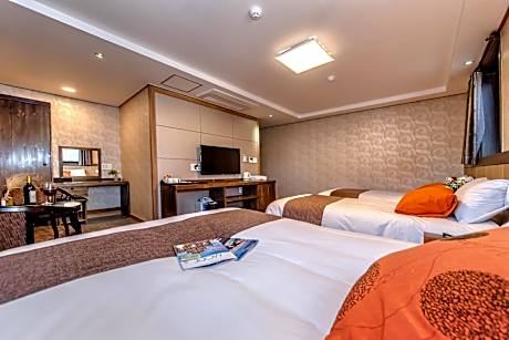 Family Suite