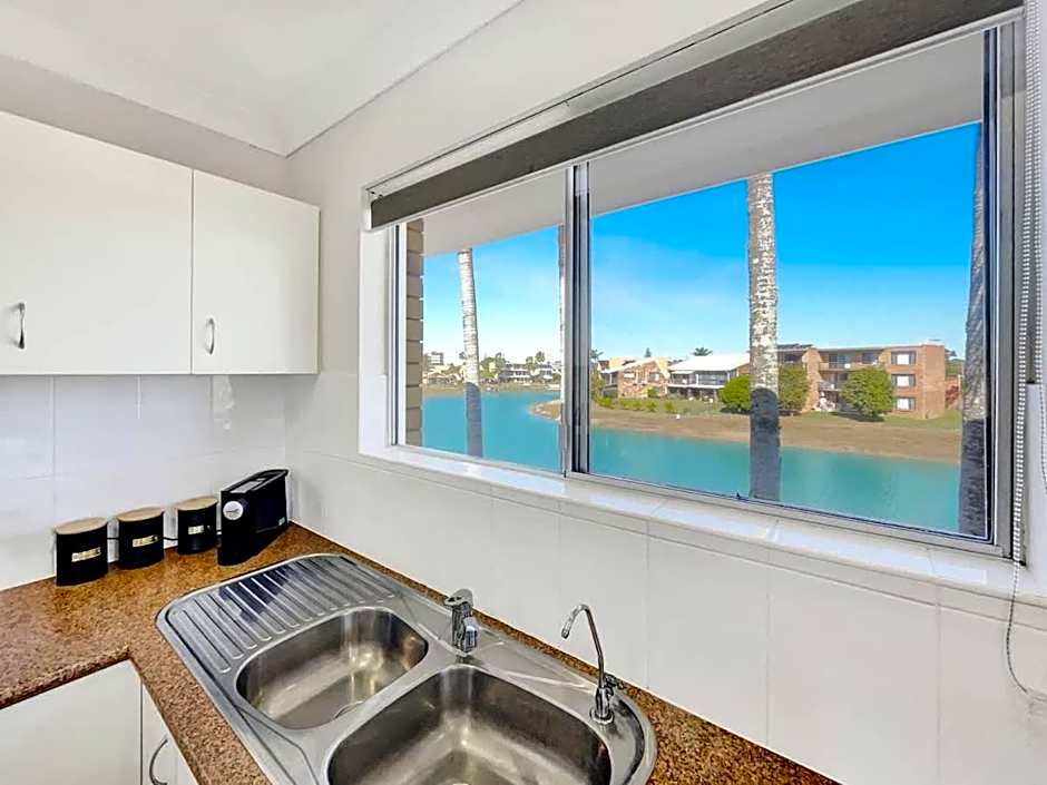 Waterfront Serenity - Steps from Mooloolaba Beach