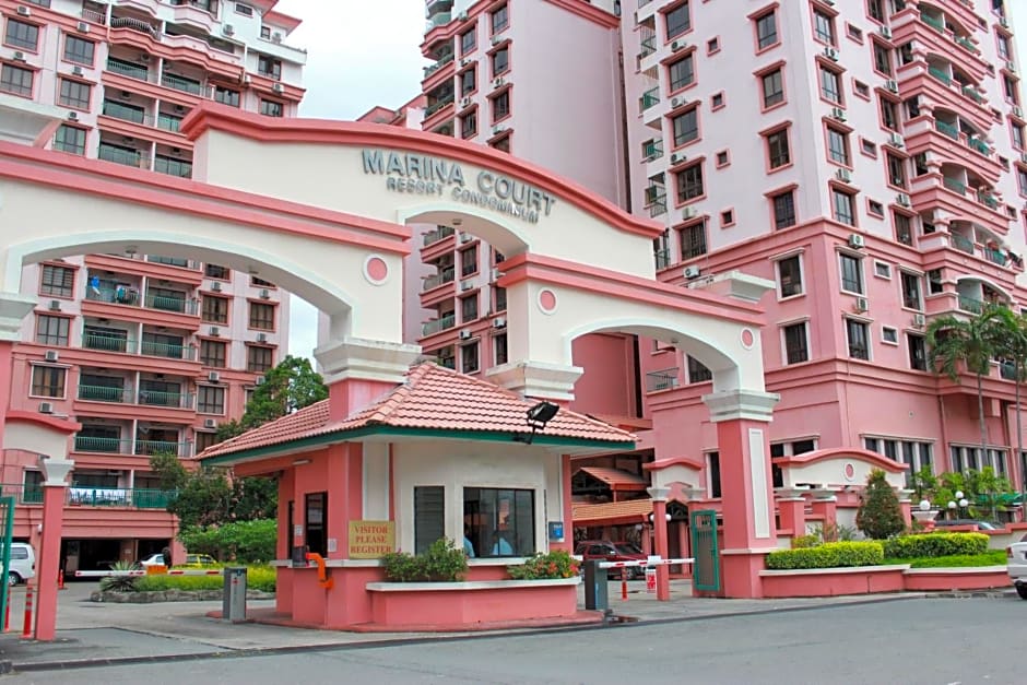 Homestay Marina Court Resort