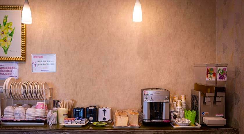 Golden Phoenix Hotel