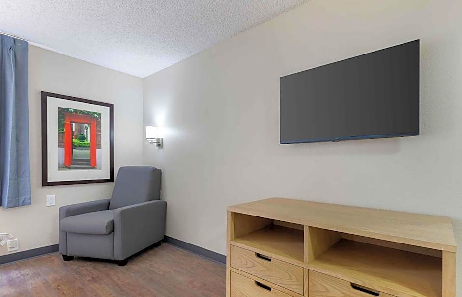 Extended Stay America Suites - Arlington - Six Flags