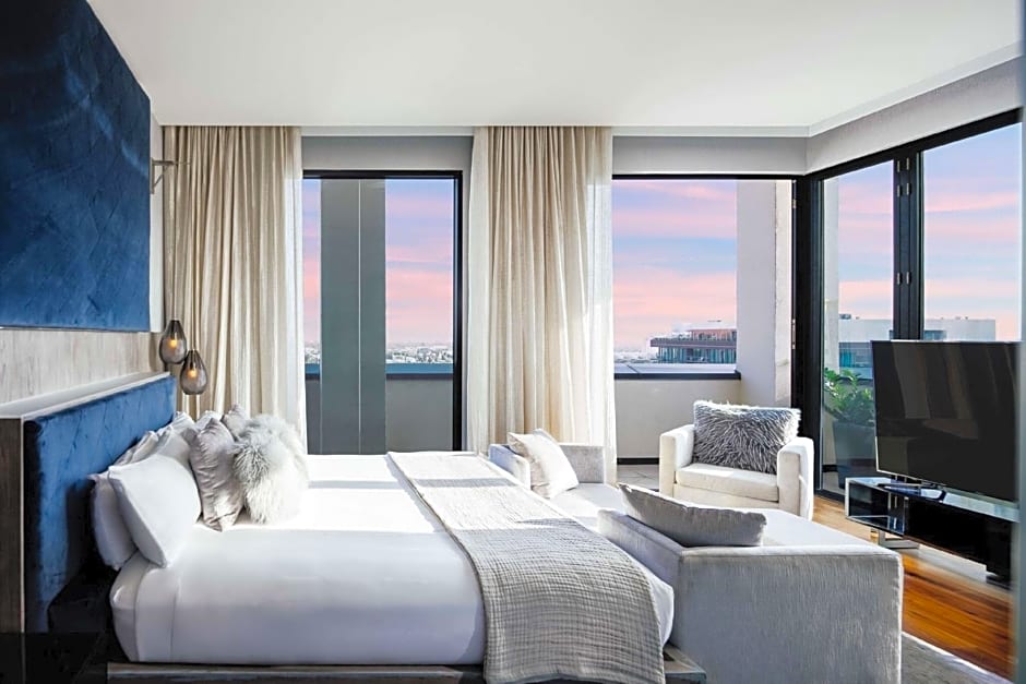 Dream Hollywood by Hyatt