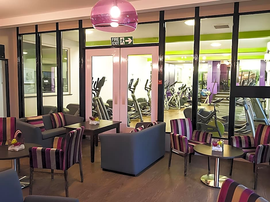 Manchester Airport Stanley Hotel by Belvilla