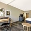 Country Inn & Suites by Radisson, Atlanta Airport South, GA