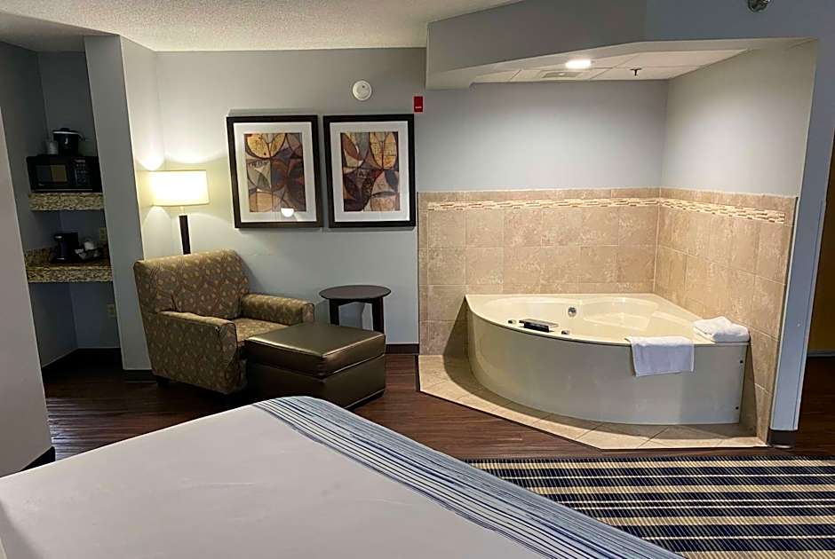 AmericInn by Wyndham Chanhassen