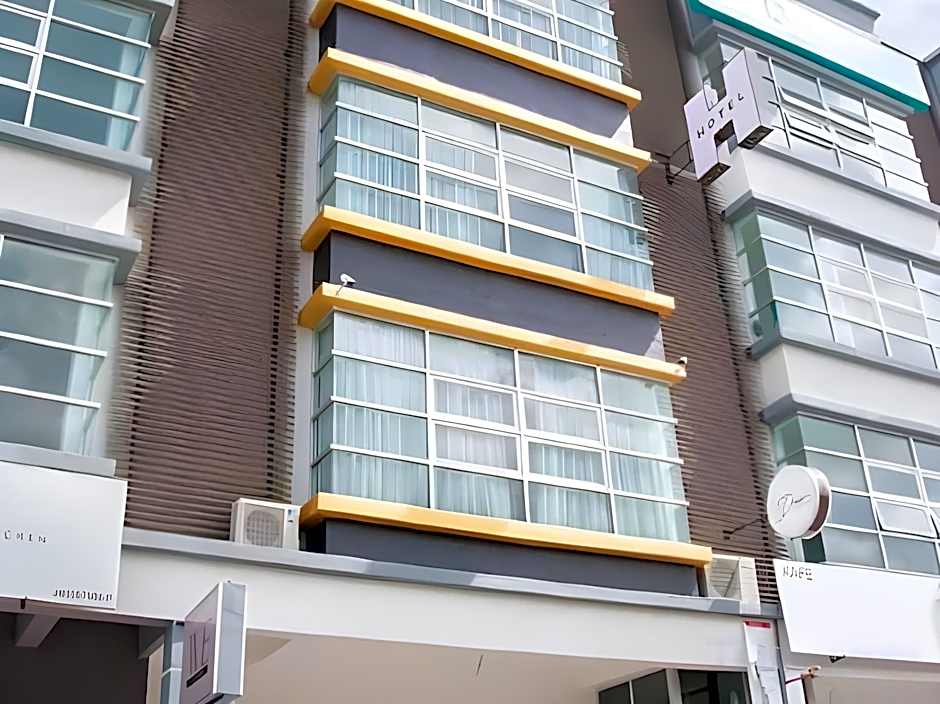 DREAM LUXURY HOTEL
