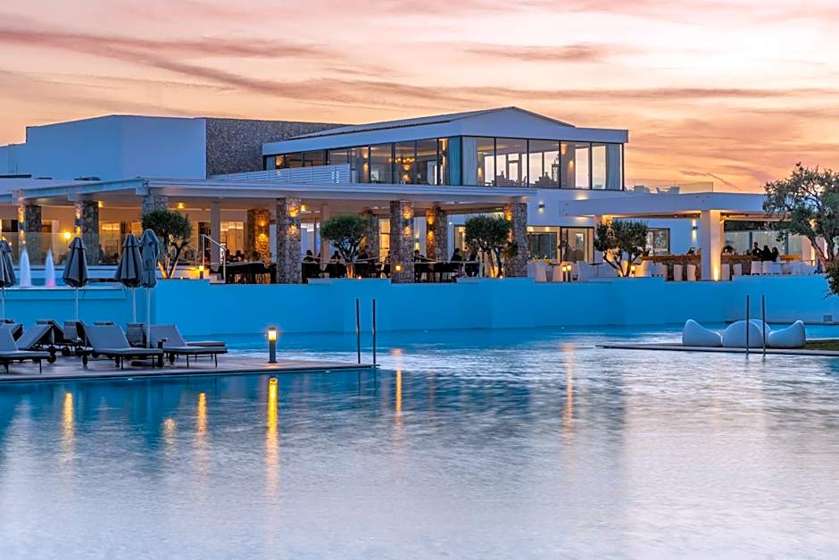 Diamond Deluxe Hotel - Adults Only