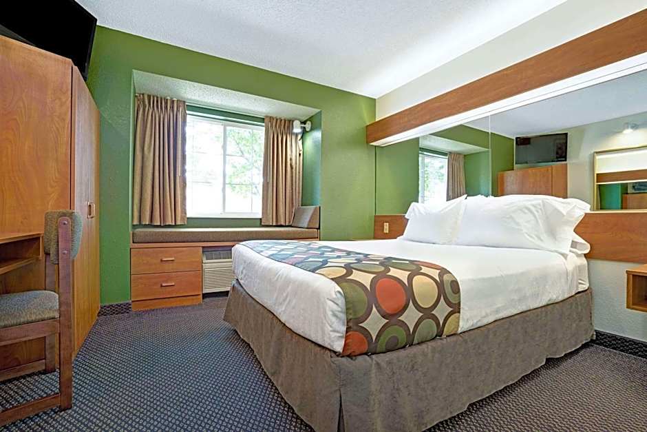 Microtel Inn & Suites by Wyndham Inver Grove Heights/Minne