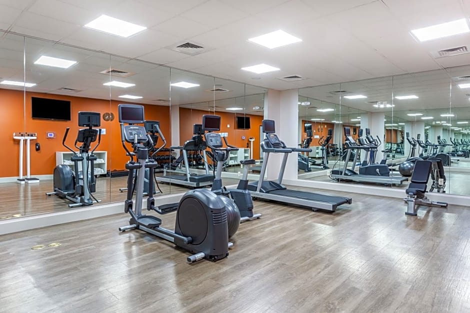 Holiday Inn Express & Suites Kearney, an IHG Hotel