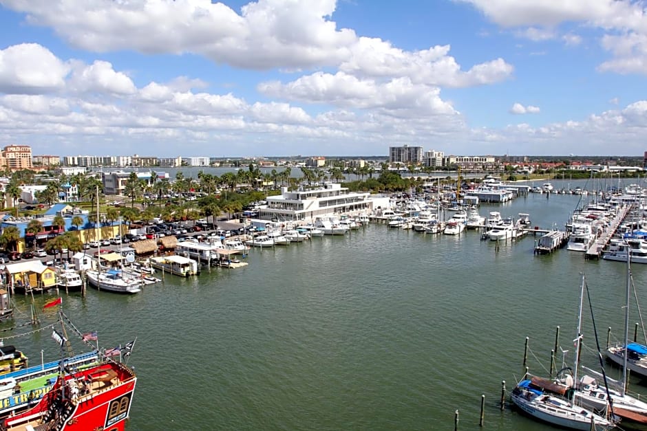 Pier House 60 Clearwater Beach Marina Hotel