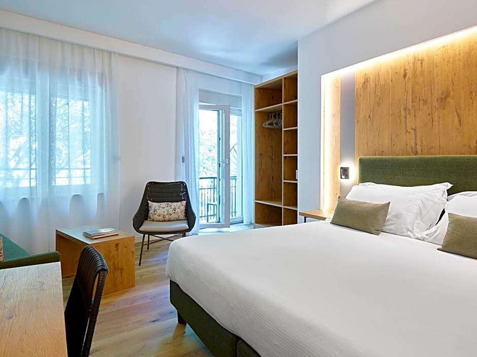 Hotel America