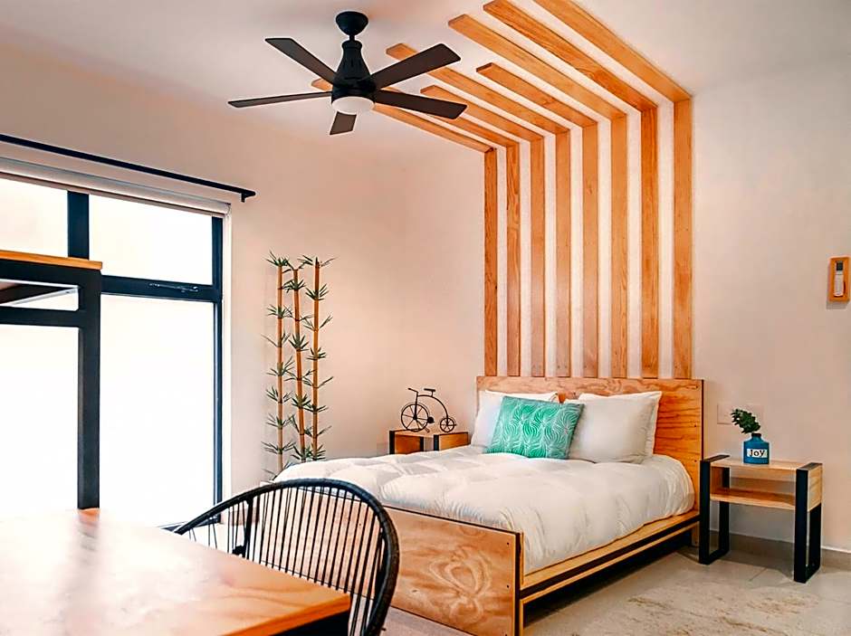 Nomads Hotel, Hostel & Rooftop Pool Cancun