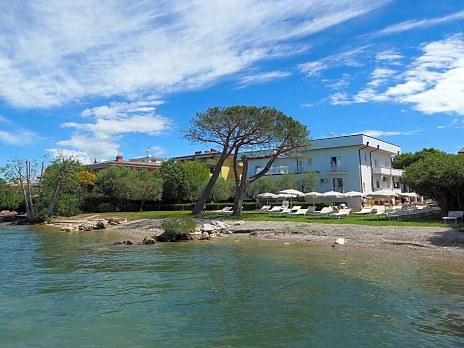Hotel Saviola
