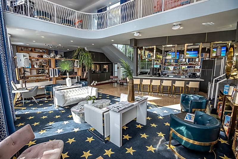 Catalina Hotel & Beach Club