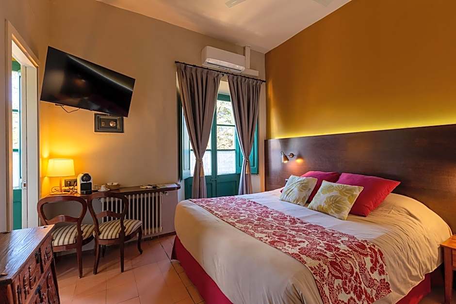 Els Jardins De La Martana