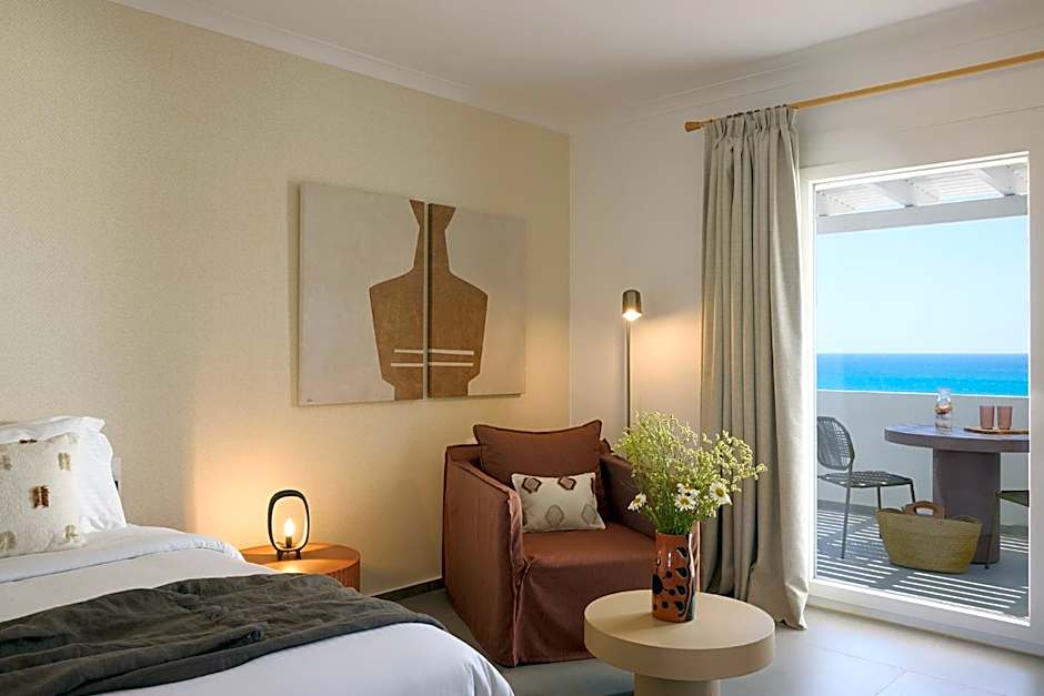 Golden Milos Beach Ηouse by Domotel