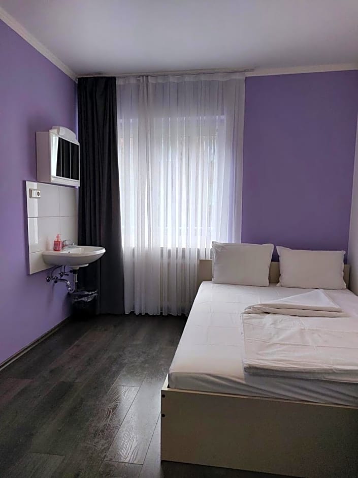 Hotel Annis M&P