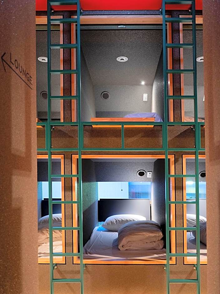 ELE Cabin Shinjuku Kabukicho