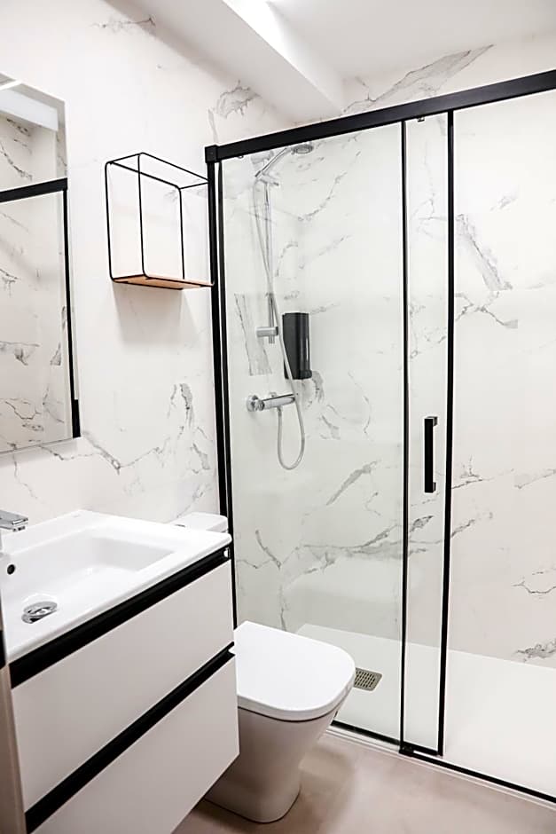 Casa San Juan - Habitaciones privadas Logroño