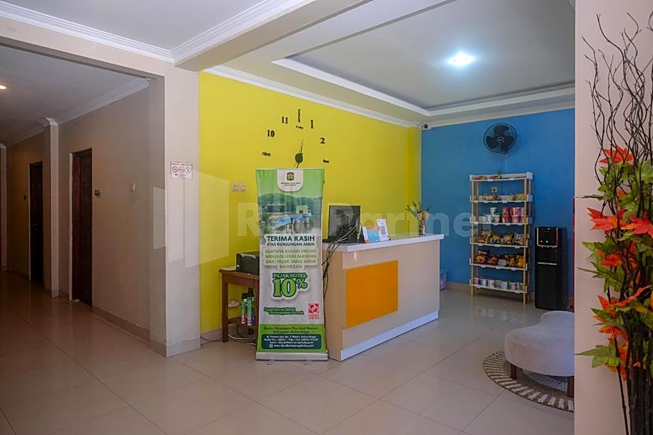 Hotel Andono near YIA Mitra RedDoorz