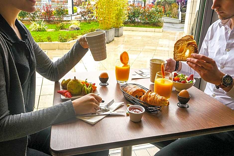 Hotel Campanile Roissy