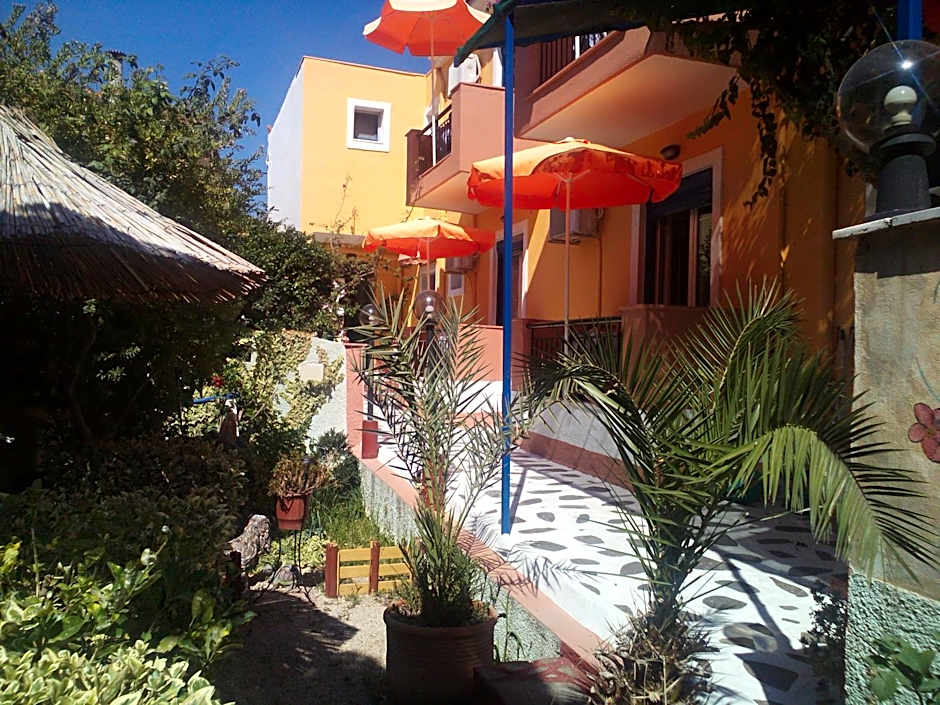 Studios Cosmopolitan