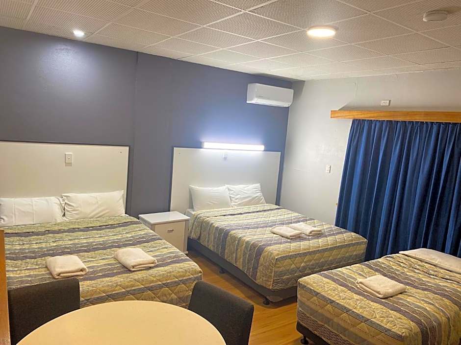 Tollgate Motel