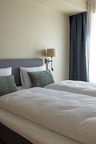 One-Bedroom Apartment with Garden View