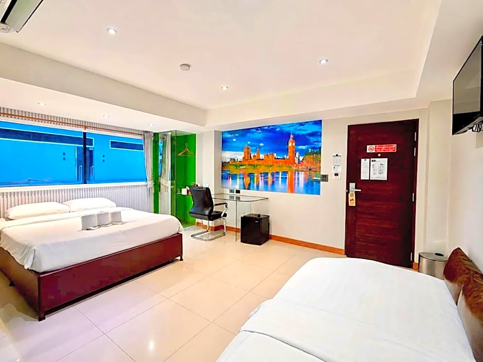Blue Orchids Hotel