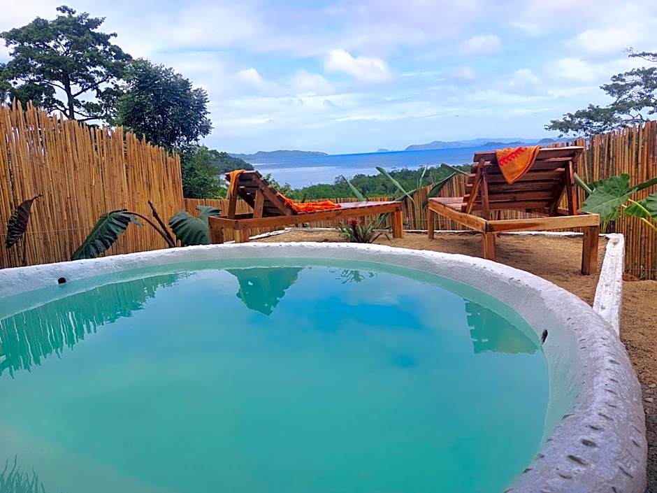 Jungle Bar Honeymoon suite & private pool