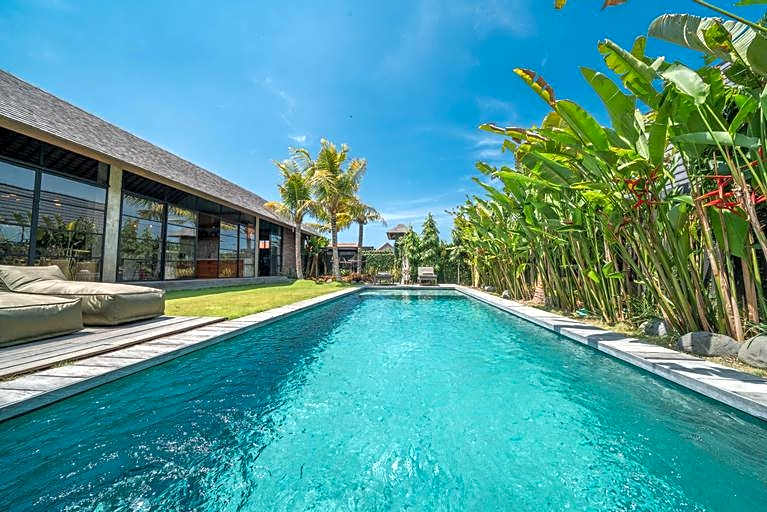 Villa Wirtiga: Elegant 3bdr villa in the heart of Canggu