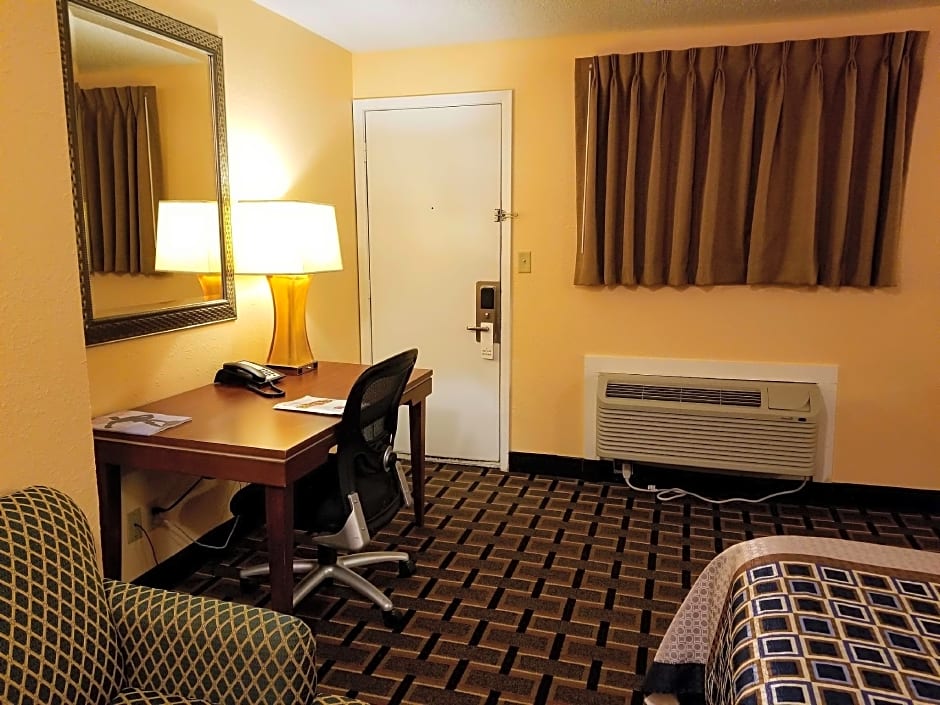 SureStay Hotel by Best Western Lincoln
