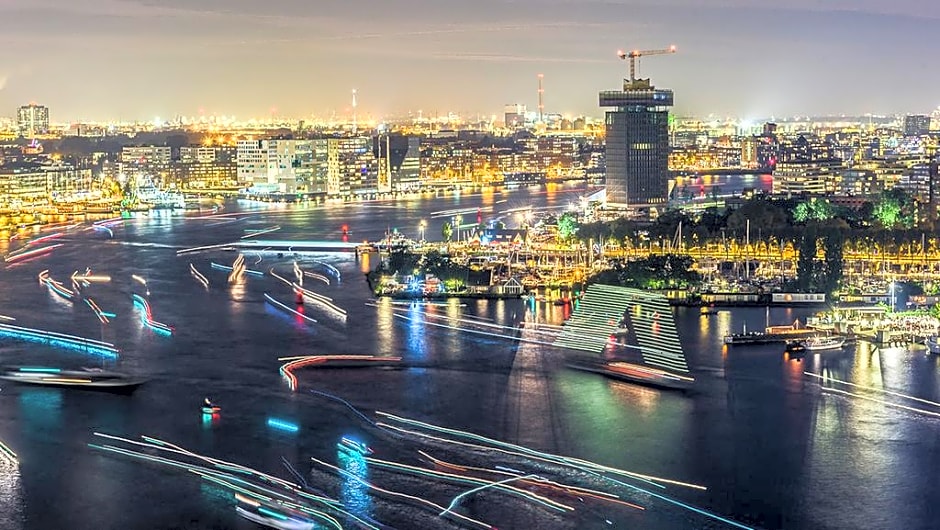 Mövenpick Hotel Amsterdam City Centre