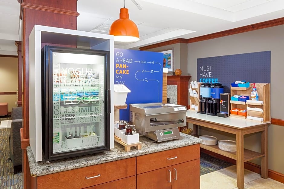 Holiday Inn Express Hotel & Suites Hampton South-Seabrook, an IHG Hotel