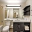 Sonesta Simply Suites Hampton
