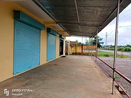 Hotel O Home Gayatri And Sons Guest House