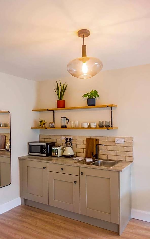 Rookery Lane Food and Lodging