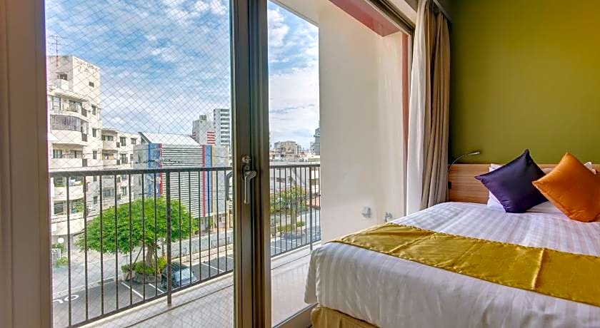 Community & Spa Naha Central Hotel