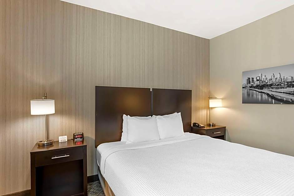 Best Western Plus Philadelphia-Pennsauken Hotel