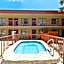 Americas Best Value Inn & Suites Victoria