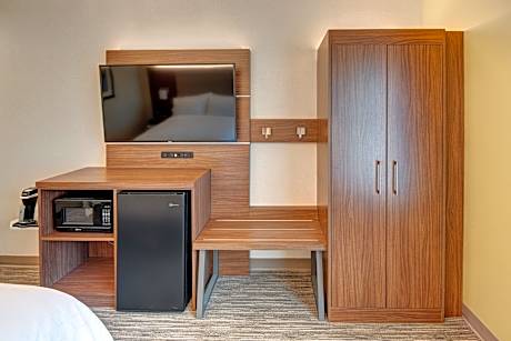 1 Double Standard Mobility Accessible Tub