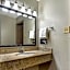 Red Roof Inn & Suites Sulphur Springs