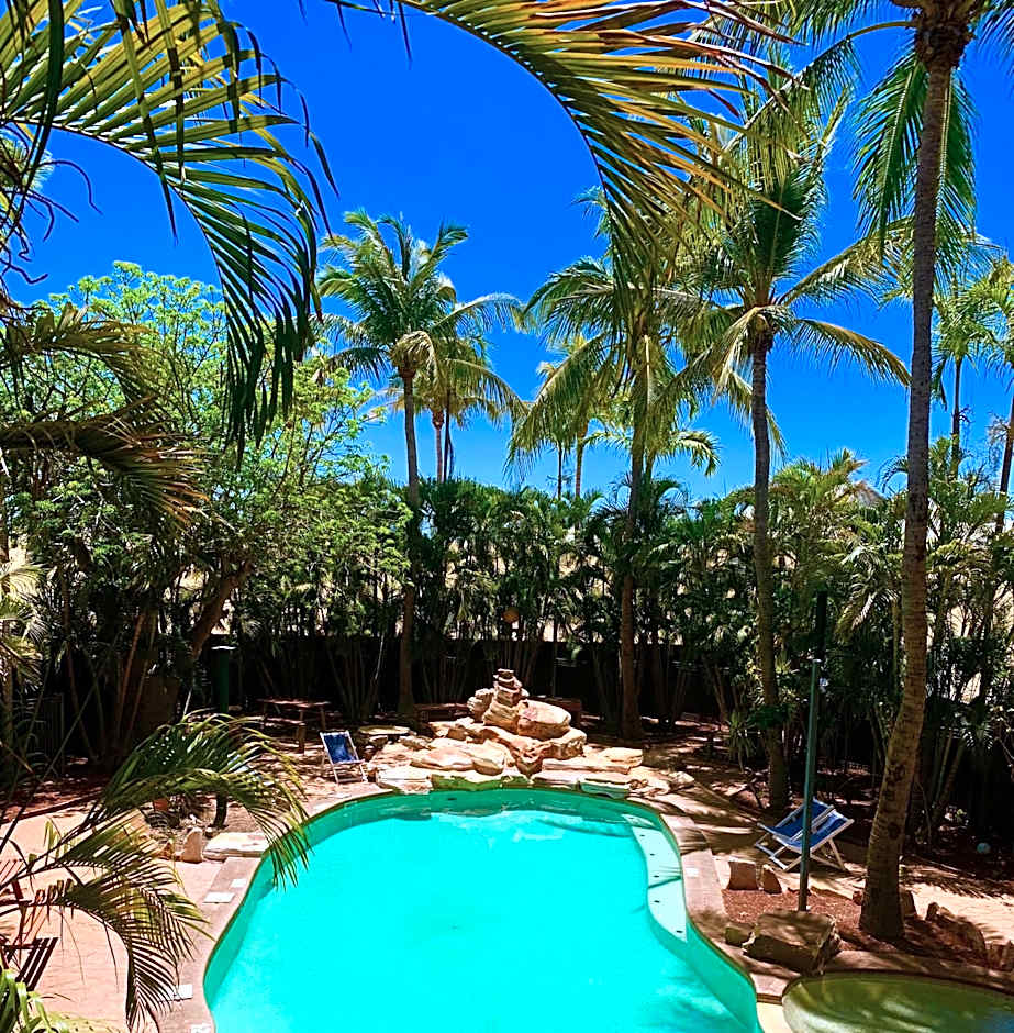 Roebuck Bay Backpackers