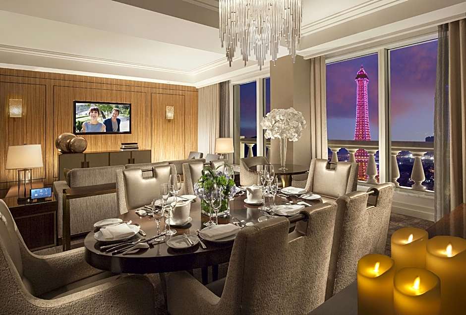 The Parisian Macao