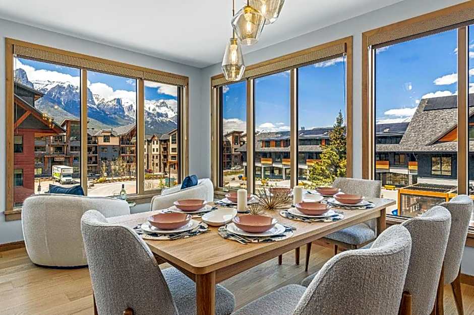 Rundle Lux Villa at Timberstone