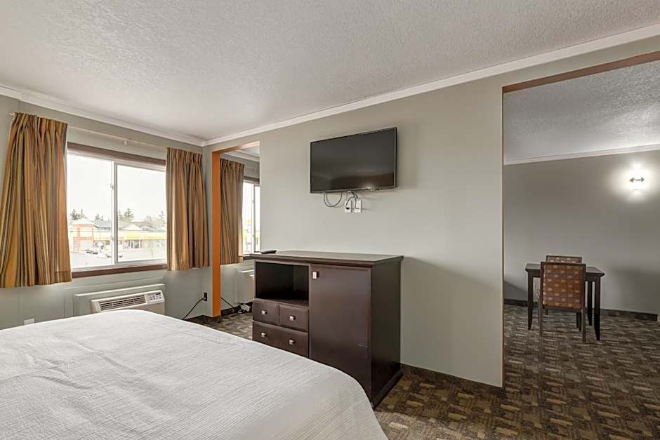 Airport Traveller's Inn